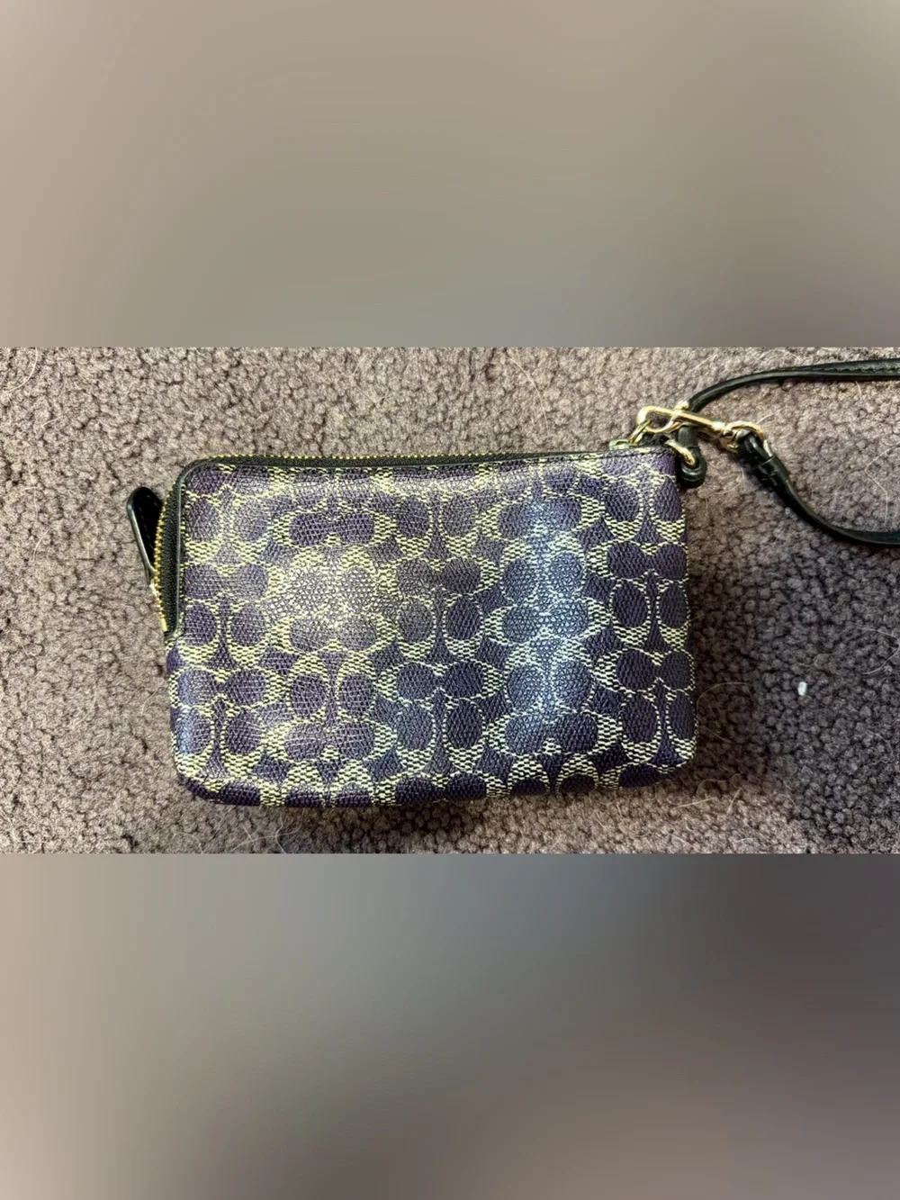 Coach Navy and Cream Signature Zip Wristlet